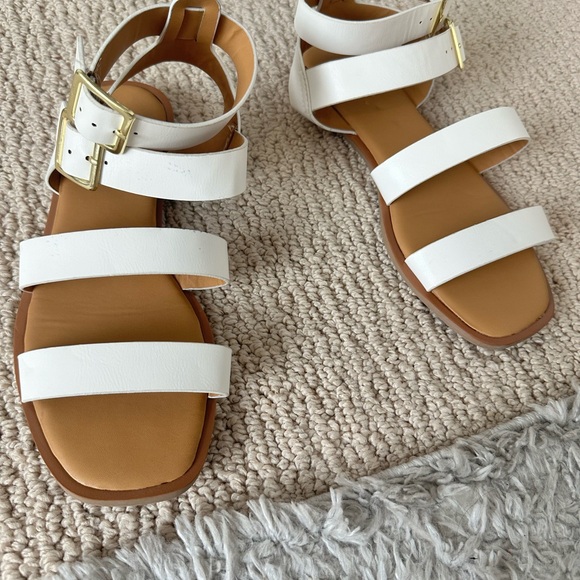 white sandal strappy - Picture 6 of 6